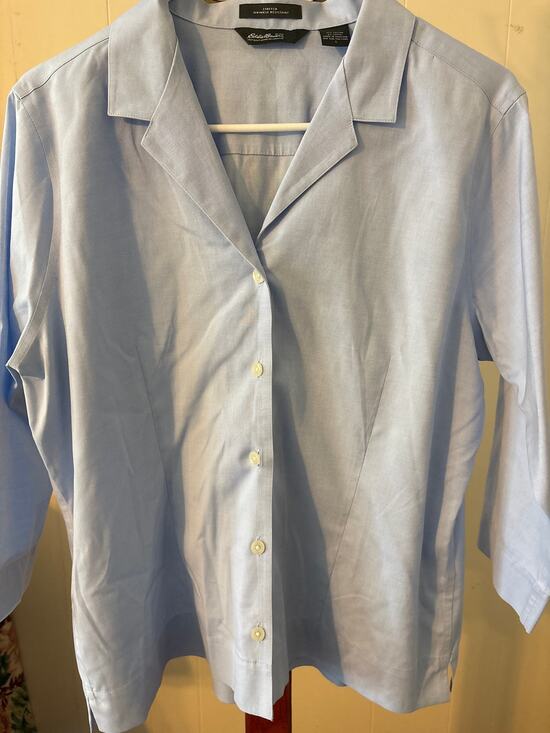Lands' End Tops - Land’s End Blue 2/4 length sleeve Shirt Sz Large NWOT
